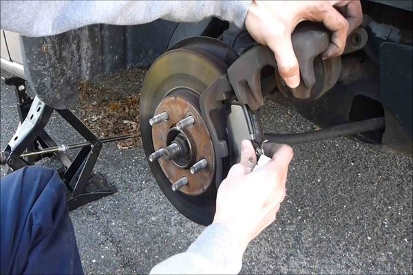 Car Brakes and How Preventive Maintenance Helps